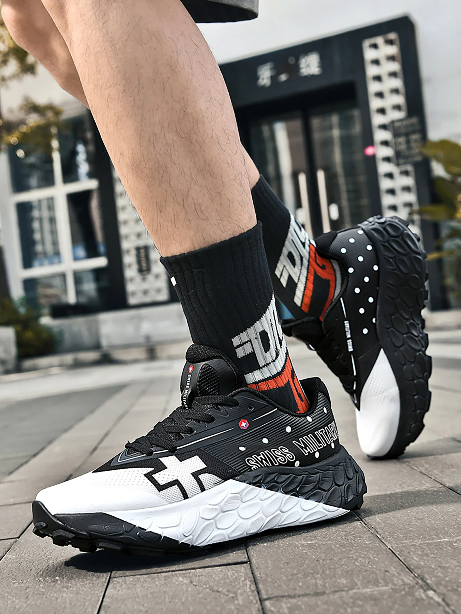 2025 أحذية الجري الرجالية أحذية رياضية كاجوال موضة فاخرة خفيفة الوزن ومسامية مناسبة للمشي واللياقة البدنية Comfo #4