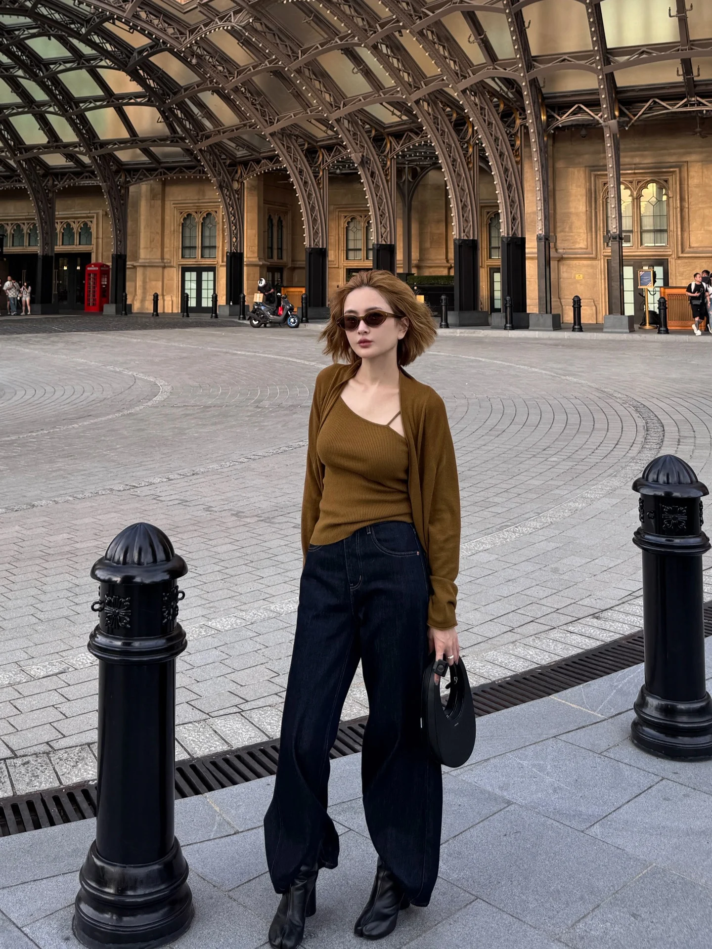 

Женский повседневный комплект LADYC Faion: универсальный свободный вязаный жилет на бретелях и кардиган с асимметричным подолом