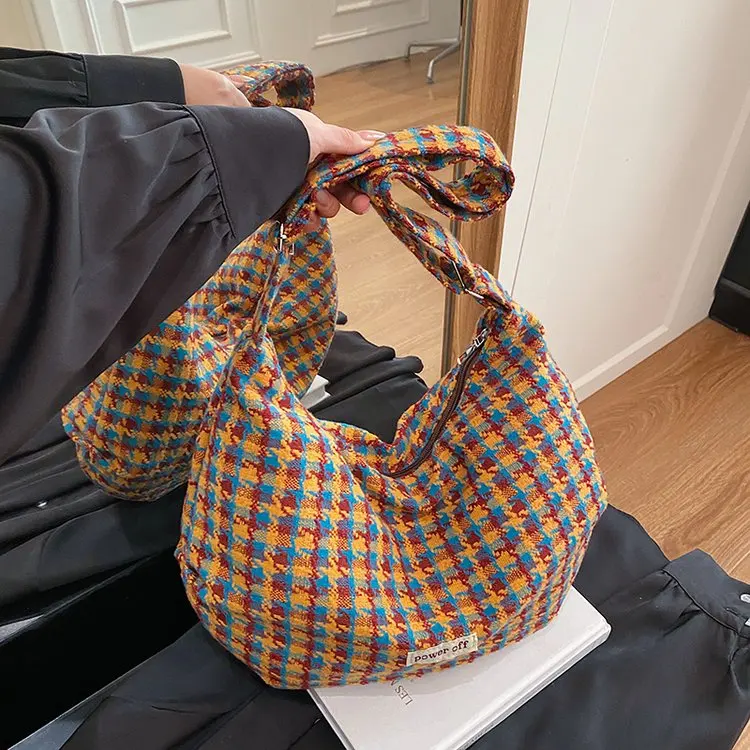 

Ретро-сумка через плечо для женщин, осенне-зимняя, в клетку, в форме пельменя, легкая, повседневная, с одним ремнем