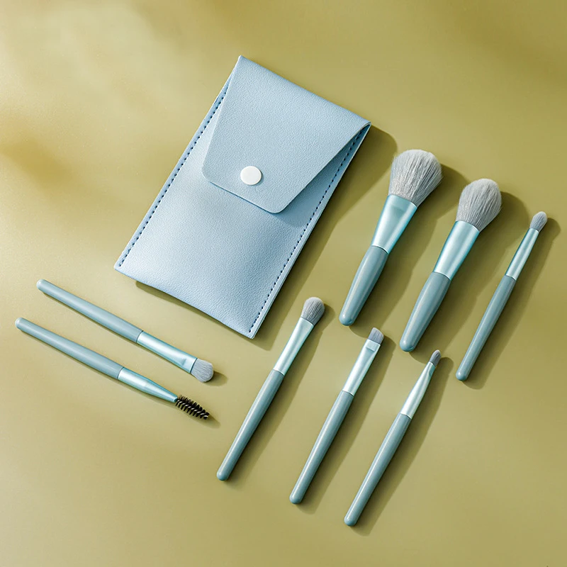 High-quality 8 Pieces Makeup Brush Set, Foundation Blend Concealer Eye Shadow Synthetic Fiber Brush Travel Makeup Brush Set
