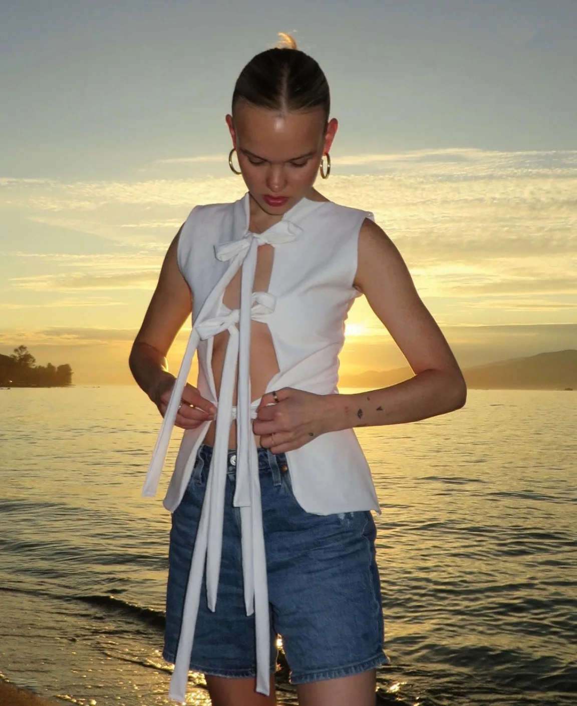 2024 Summer Fashion Hot Girls Sexy Vest Woman Y2k Top Bandage Bow Crop Tank Tops Women Fashion Sleeveless Hollow Streetwear