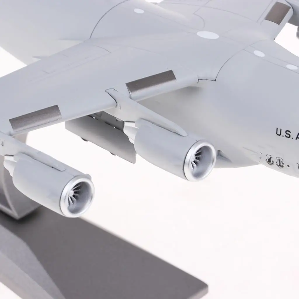 

Масштабная модель самолета-транспортника из сплава 1:200, коллекционная, для любителей авиации, украшение для дома