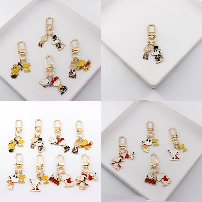 

Снупи, металлический брелок для пары, персонажи аниме, детский милый брелок из сплава, кулон, автомобильный брелок, подвеска на рюкзак, подарок на день рождения