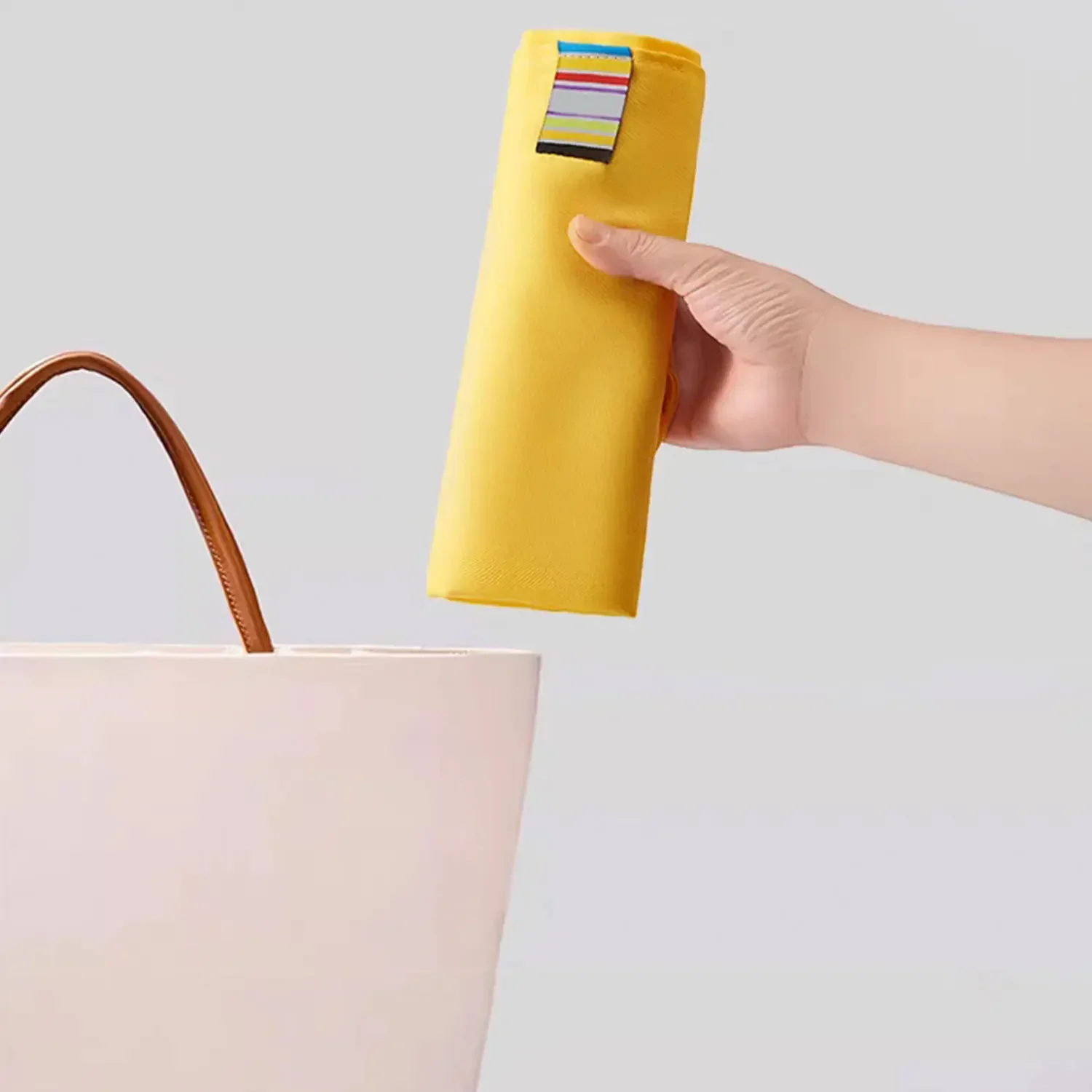 แบบพกพาเก้าอี้สูงเด็กสายรัดความปลอดภัย Anti SLIP เข็มขัดเอวปลอดภัยเด็กอาหารเวลาพับได้ขนาดกะทัดรัดกระเป๋า