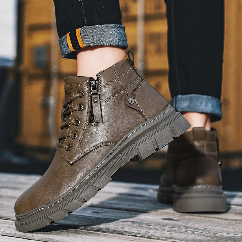 

2024 men's vintage work shoes autumn and winter thick soled high non slip casual leather boots Chelsea desert waterproof boots