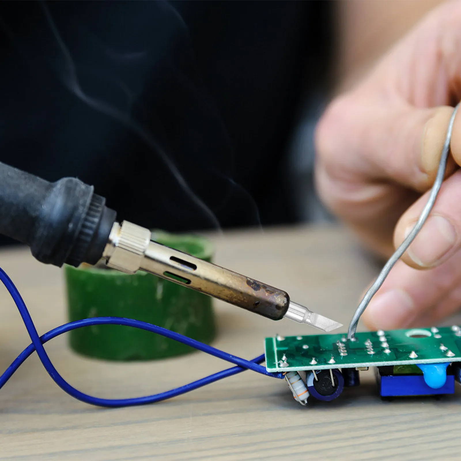 

1Set Soldering Iron Tip Sleeve Kit Multipurpose Copper Welding Tips Replacement for Constant Temperature Station Soldering Tool