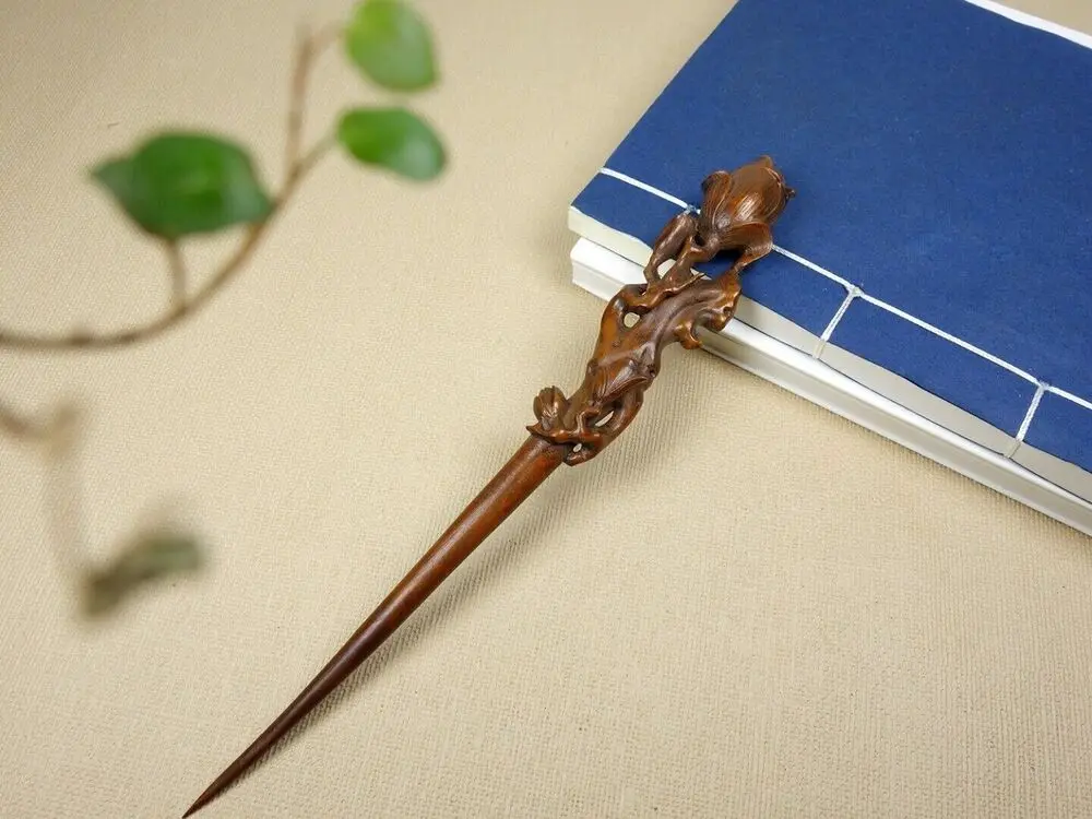 Old Tibetan boxwood finely carved hairpin