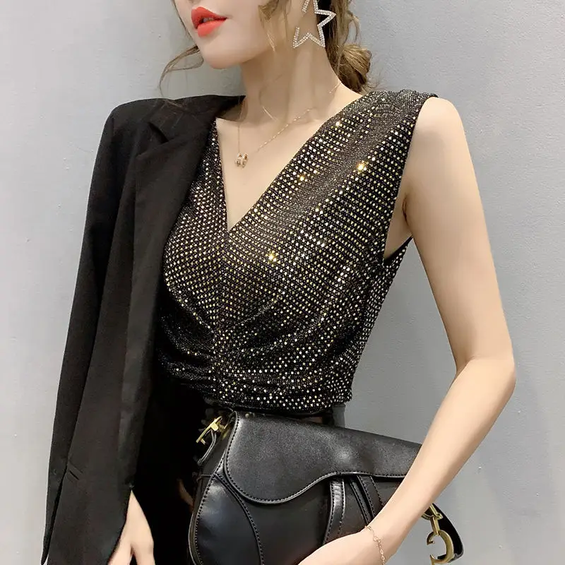 

Women Summer Fashion Sexy Bright Silk Slim V-neck Sleeveless Camis Shirts Women Clothes Casual Fashionable All-match Camisole