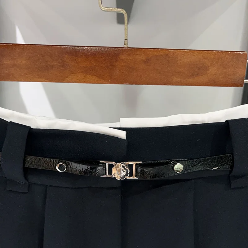 【Gift Free】2025 herfst-wintermode A-lijn geplooide midi-rok voor dames, uitlopende rok met riem en witte rand