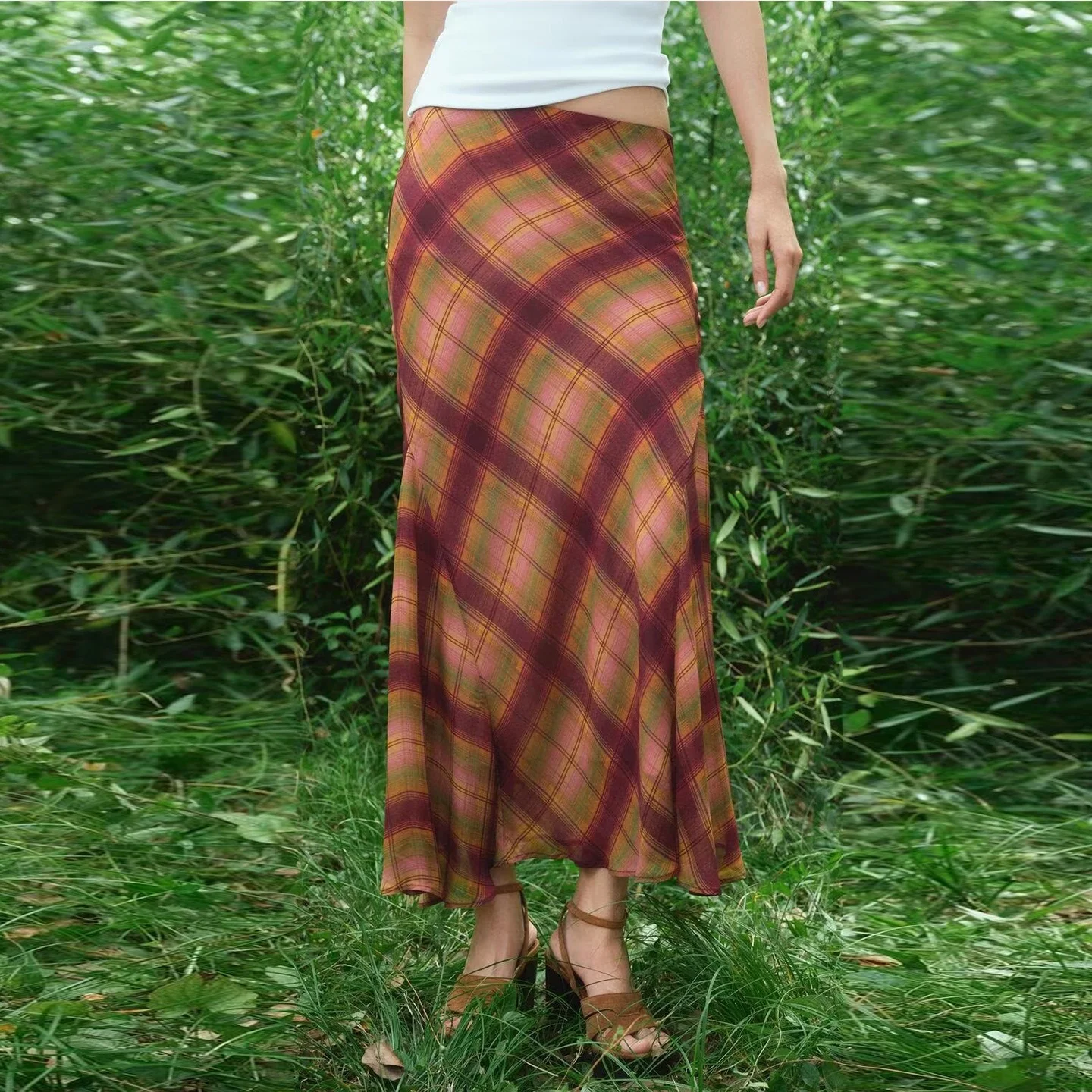 Z المرأة عادية منقوشة طويلة Dr Ele Faionable الوقوف صالح H-Line الخريف 2025 جديد وصول تنورة للسيدات