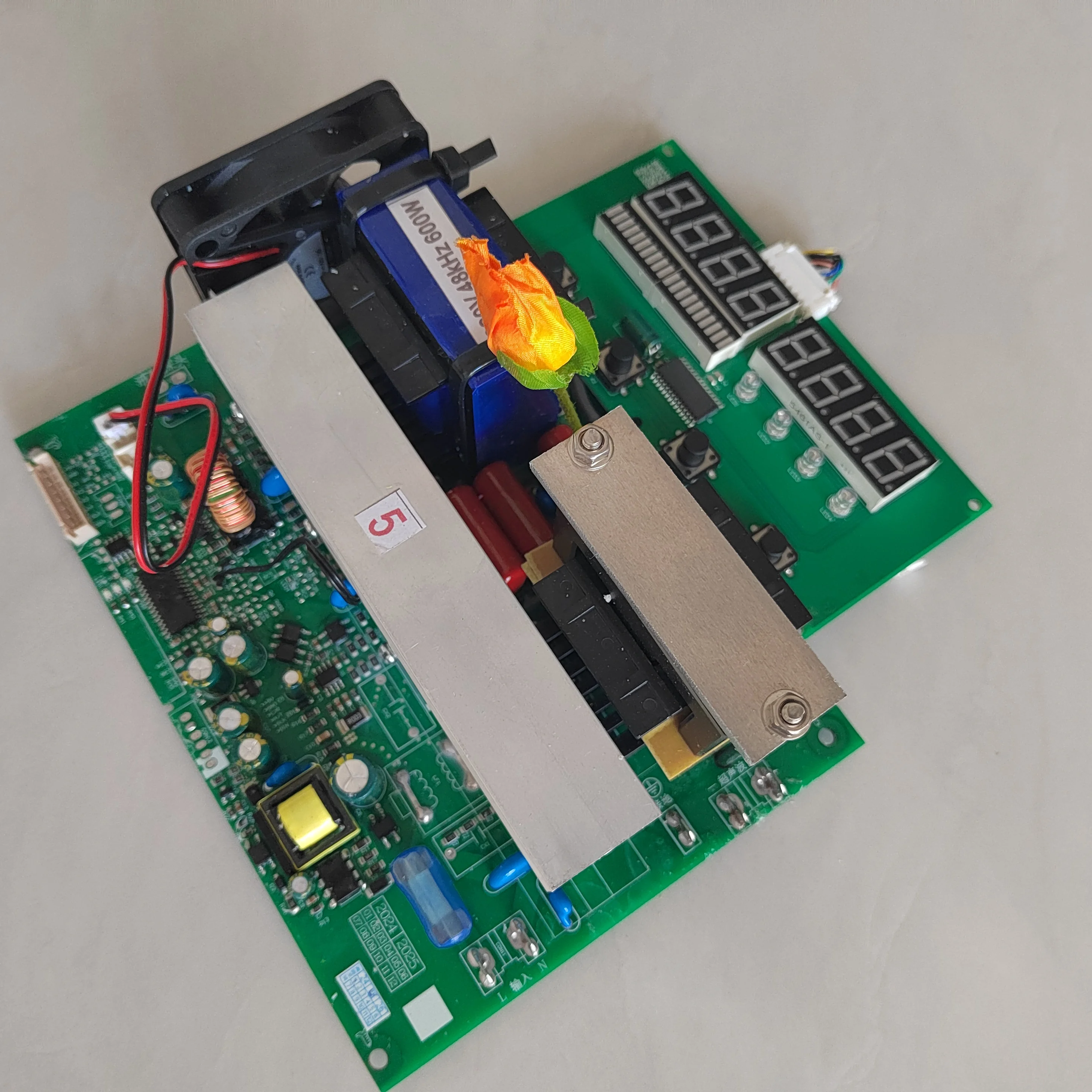 

28KHZ 200W Ultrasonic Cleaner PCB With Display Board For Engine Parts Oil Rust Remove