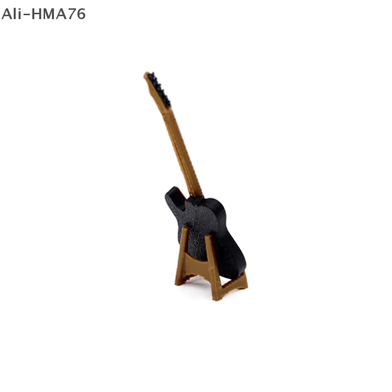 (YY)1Pc 1:12 Dollhouse Miniature Christmas Electric Guitar Model Toy for Child Dollhouse Simulation Guitar Music nstrument Toy