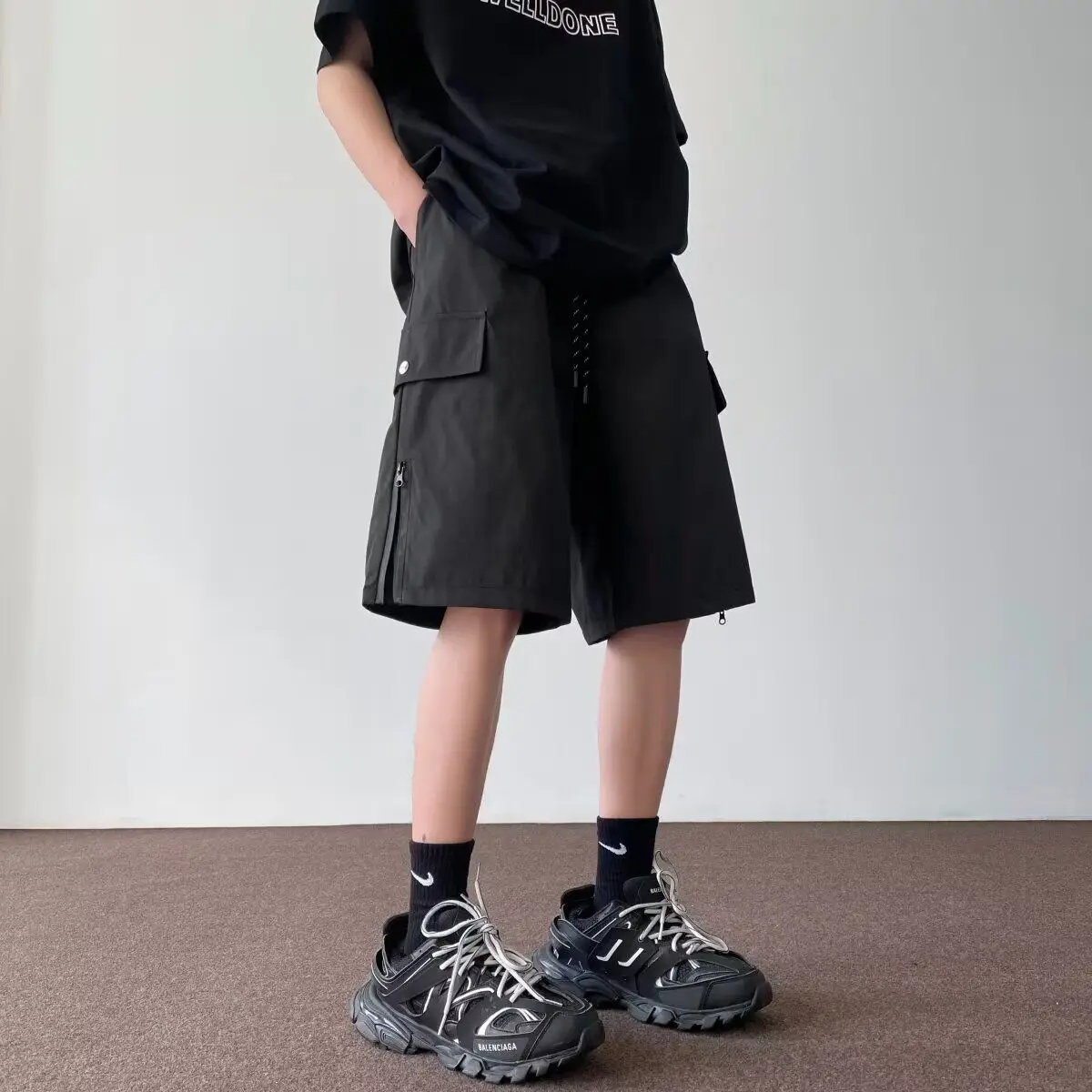 

Новые летние мужские спортивные брюки свободного кроя из полиэстера для активного отдыха, молодежные, тонкие, повседневные, длиной до колена