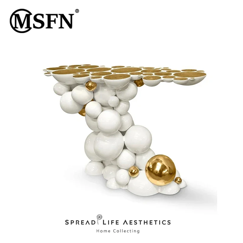 Entrada de alienígena de diseñador creativo moderno