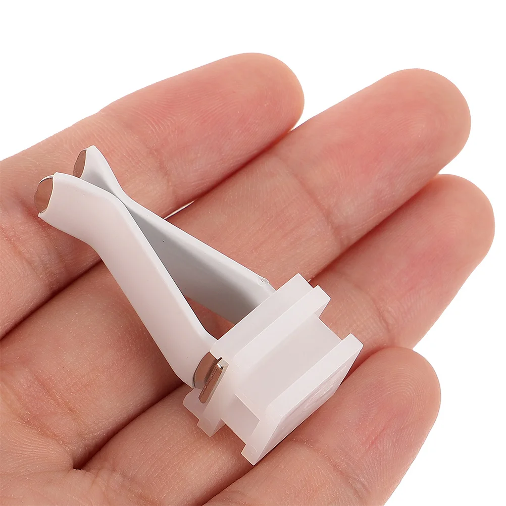 

50pcs Perfume Clips Longlasting Plastic Auto Vent Clips Secure Fit For Car Air Vents Car Freshener Vent Clip Decor Automotive