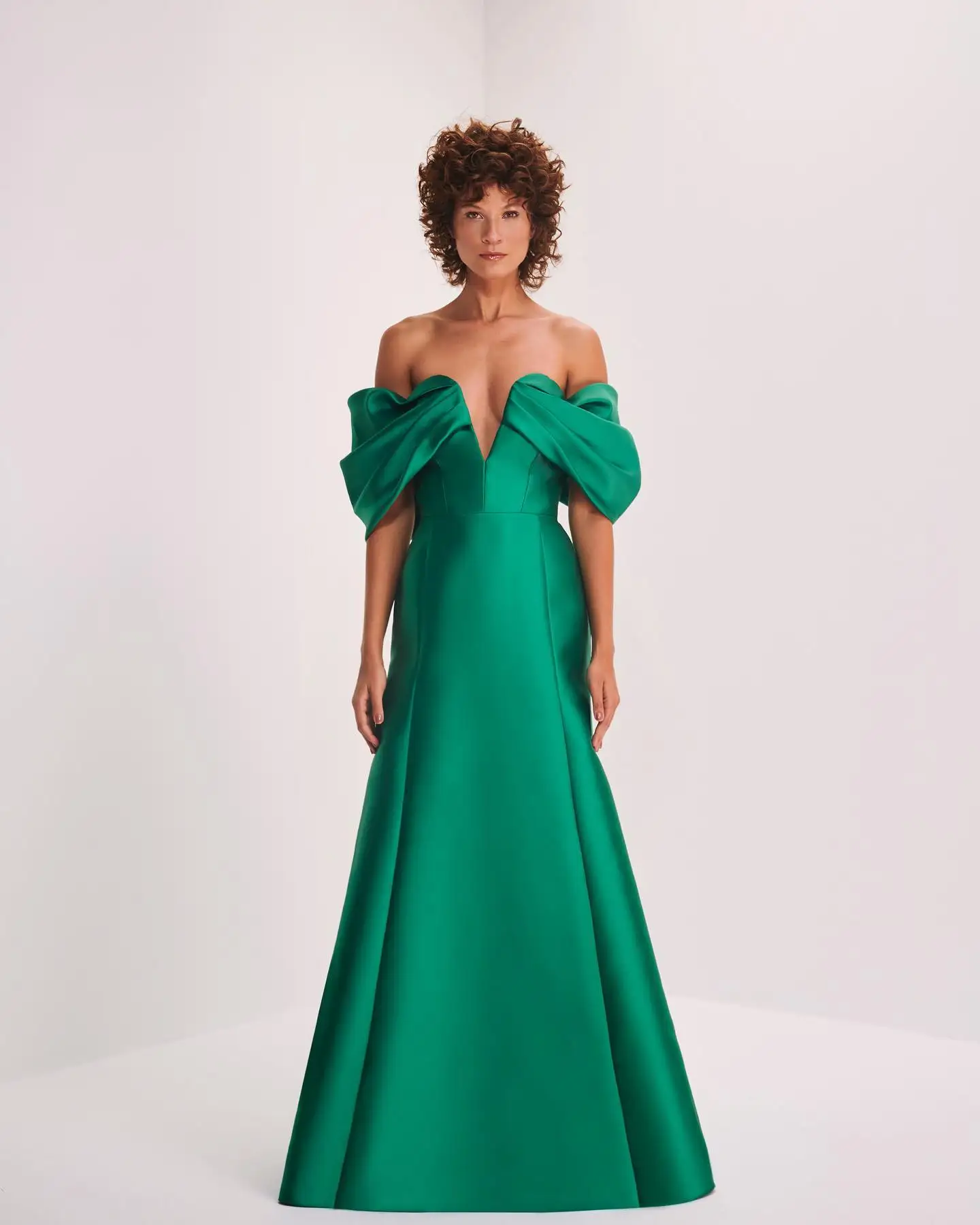 

Customized Temperament Satin Off The Shoulder Evening Dresses High Quality V-Neck Prom Dress Custom Size Special Occas