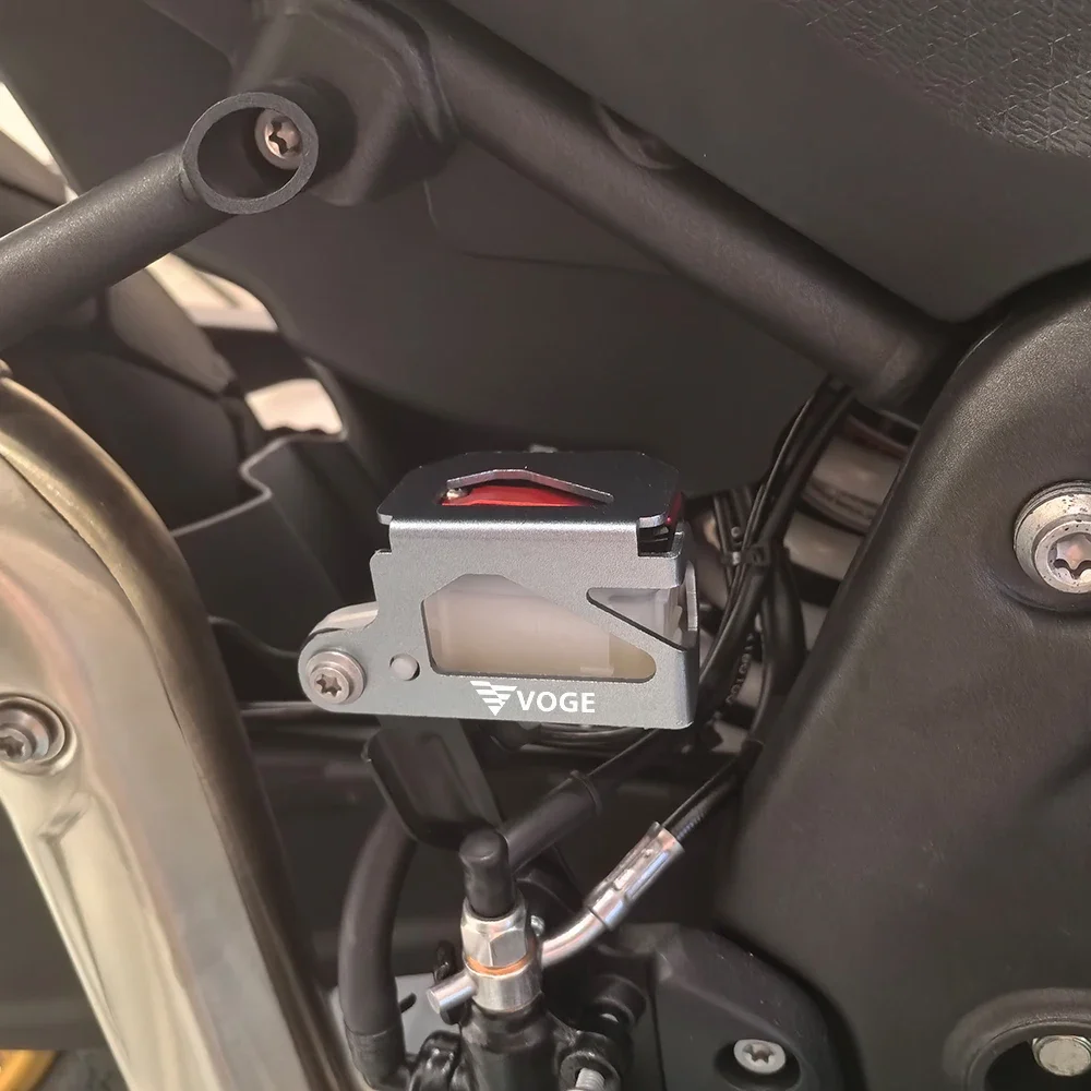 Osłona zbiorniczka płynu hamulcowego tylnego hamulca motocykla VOGE DS525X DS625X 525 625 DSX 2024 2025, zbiornik oleju silnikowego, korek wlewu oleju
