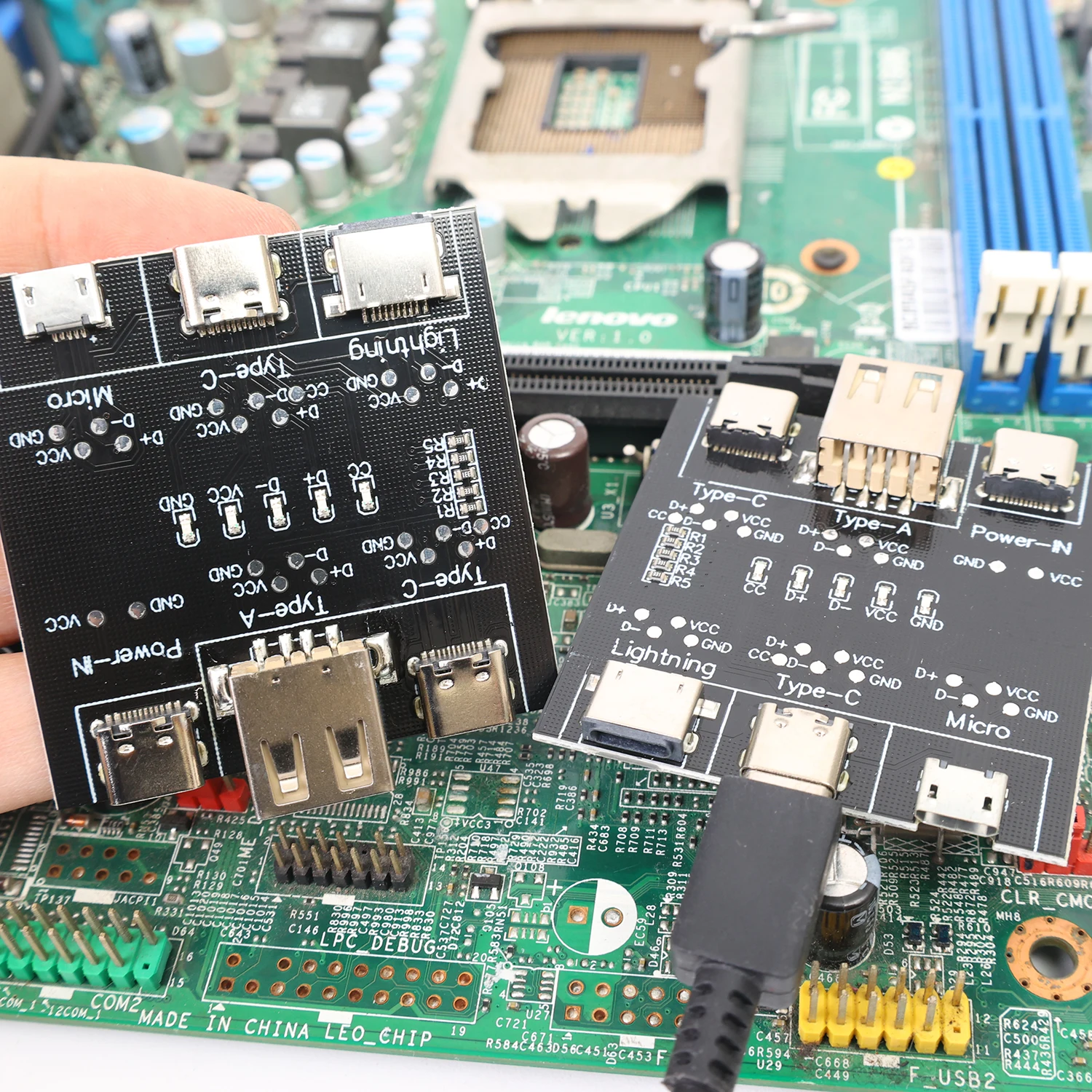 لوحة كشف خط البيانات USB لنظام IOS وأندرويد Micro-USB Type-C لوحات كشف مفتاح الدائرة القصيرة جهاز اختبار كابل USB C