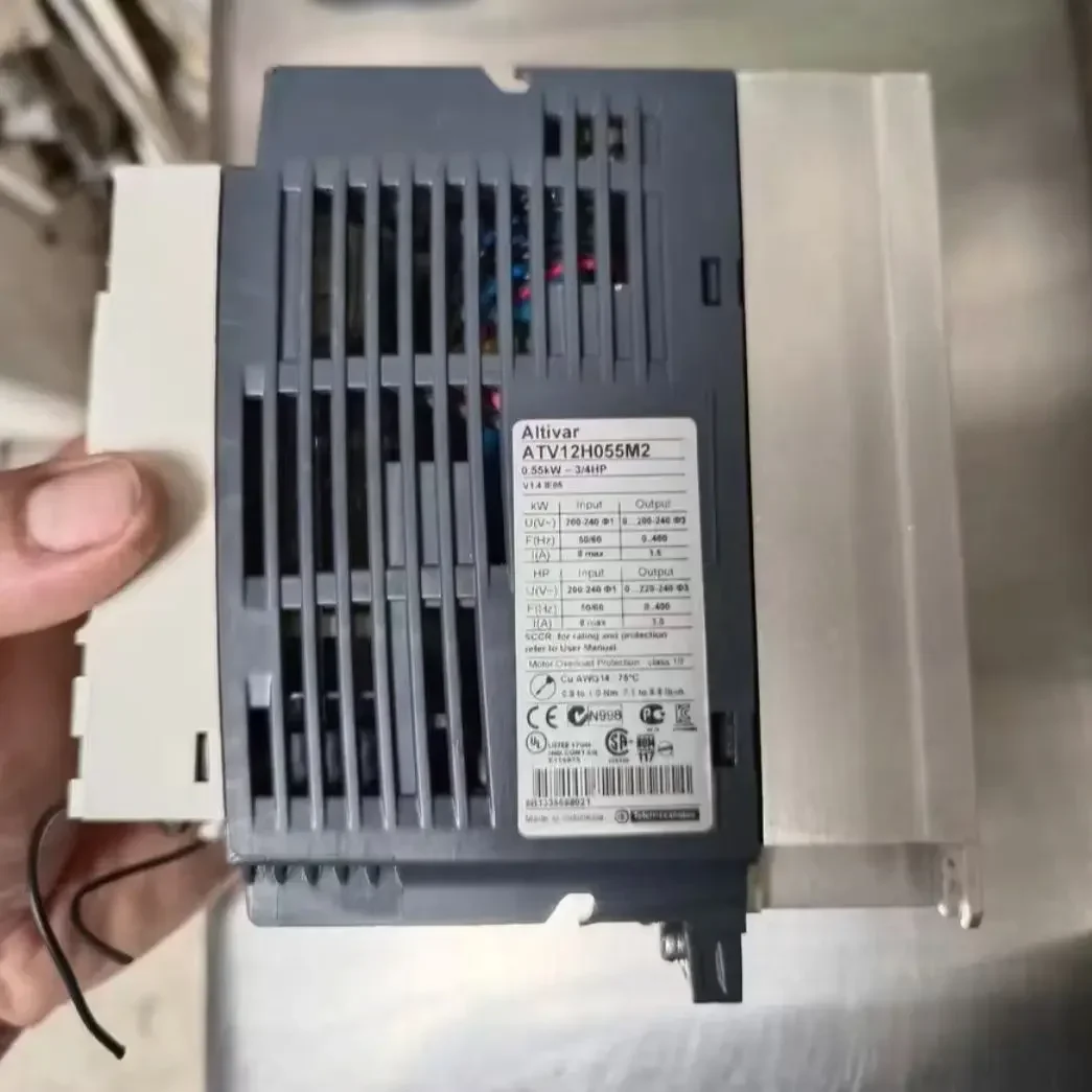 ATV12H055M2 Used inverter 0.55kw/220v function operation OK