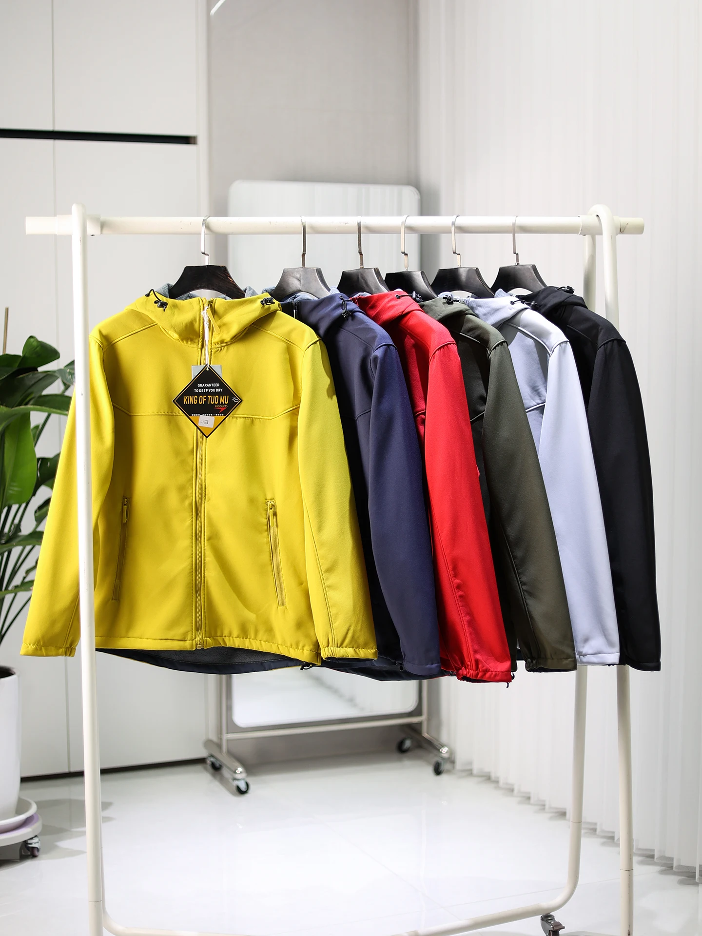 

Outdoor Men's Fce Lined Jaet Windproof Waterproof Breathable ell Hooded Warm Autumn Winter Coat Polyester Fiber Zipper...