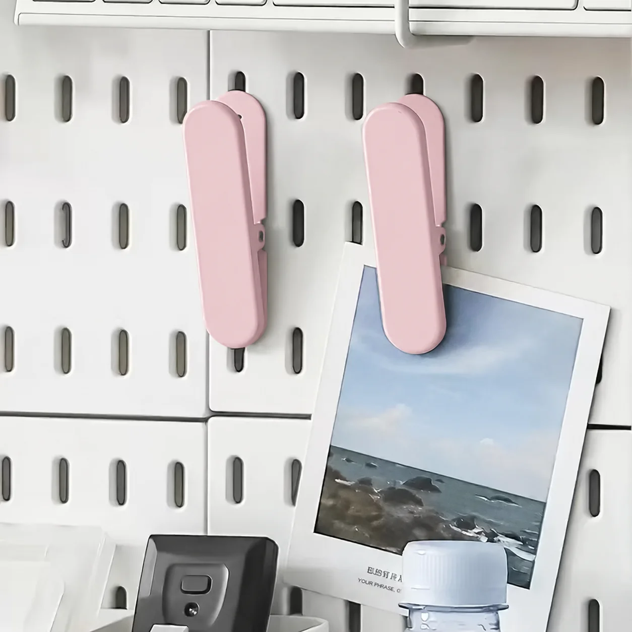 4Pcs Metal Pegboard Clips Multifunctional Home Office Storage Organizer Clamp for Photo Note Cable Keys Display Holder