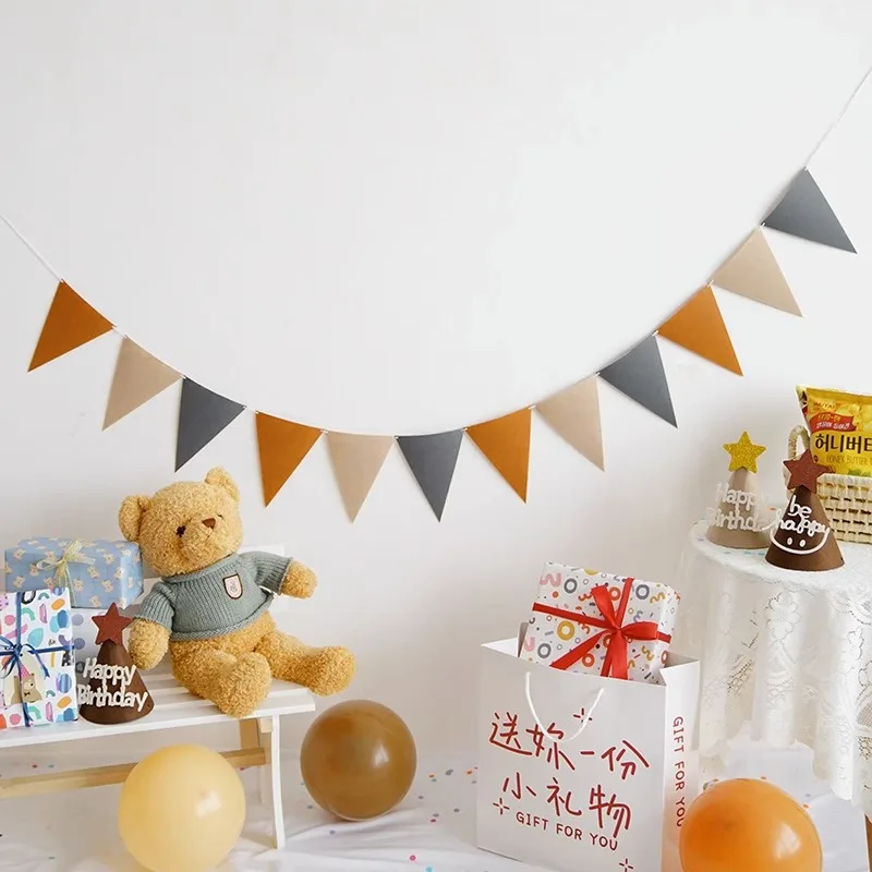 Kleurrijke Vilt Verjaardag Driehoek Banner Jute Linnen Bunting Vlaggen Party Decor voor Thuis Baby Douche Verjaardagsfeestje Decors