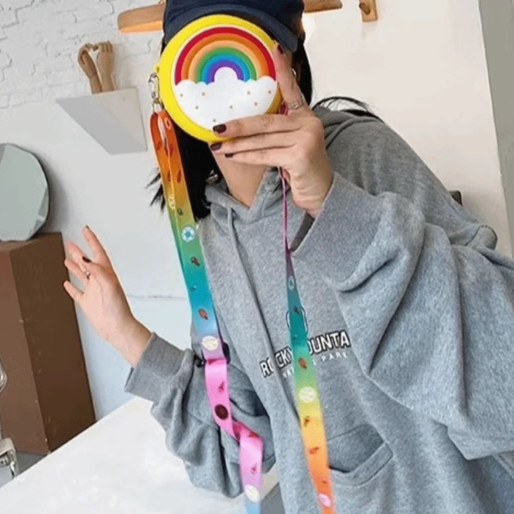 Mini Size Donut Crossbody Bag Zipper Closure Silicone Material Mini Snack Bag Adjustable Strap Rainbow Design