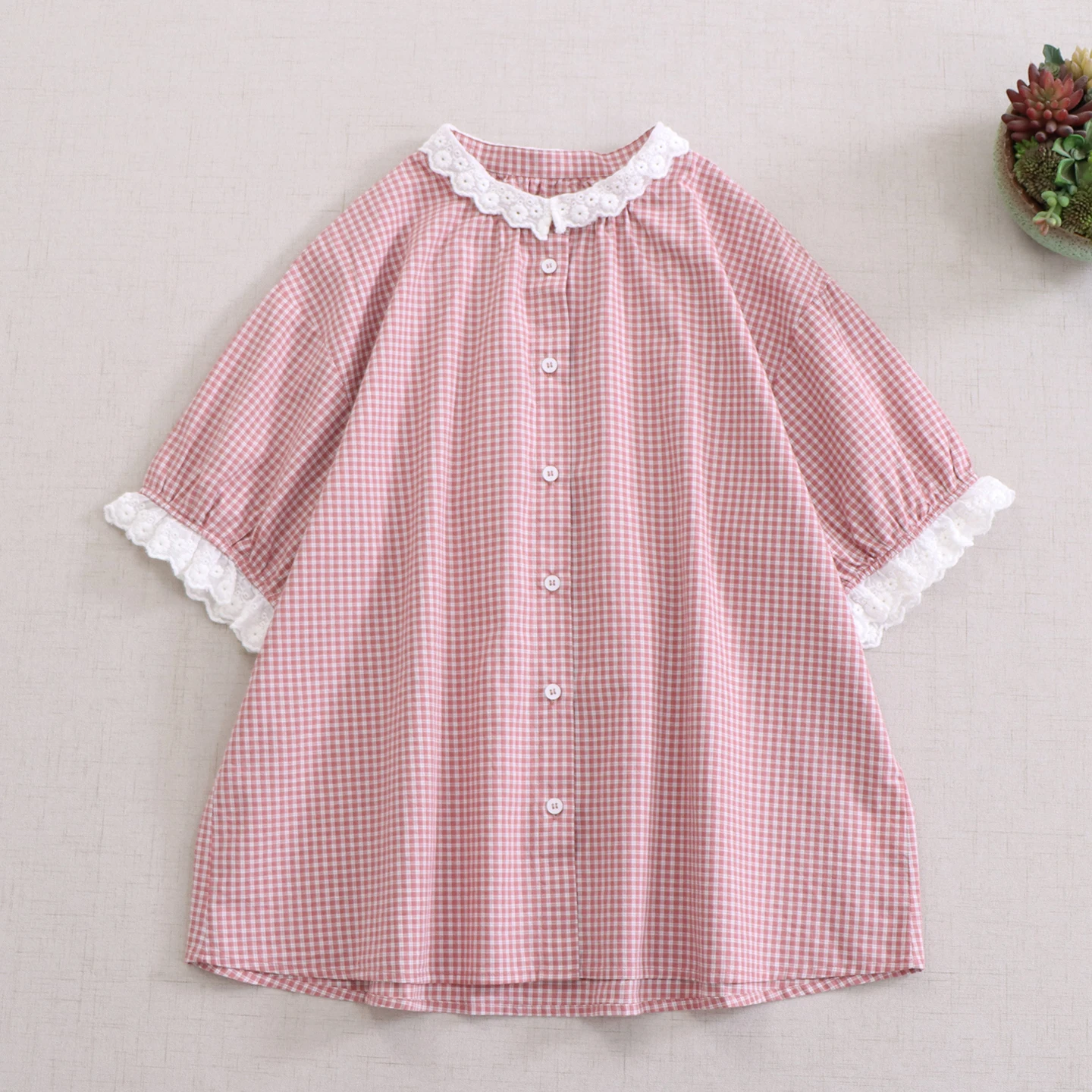 

Japanese Sweet Mori Girl Vintage Plaid Lace Patchwork Cotton Shirts Women Summer O-Neck Short Sleeve Casual Loose Blouse Tops