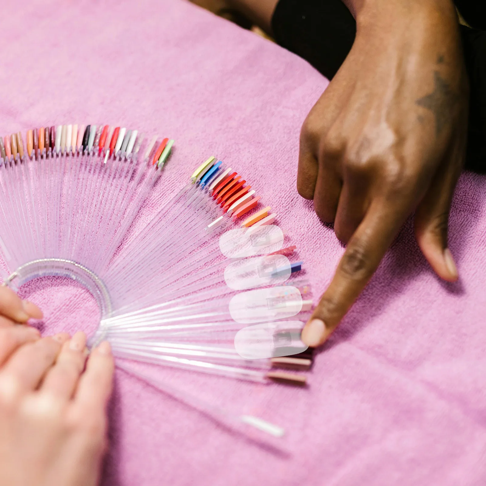 

100 Pcs Manicure Hand Practice Color Display Tips for Nail Sample Sticks Colour