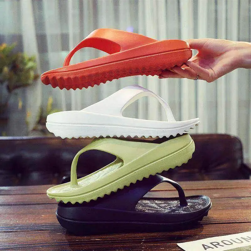 Thick Bottom Sandals Men's Anti-Slip Shock Absorption Flip Flops Beach Travel Slippers EVA Material Comfortable Summer Shoes