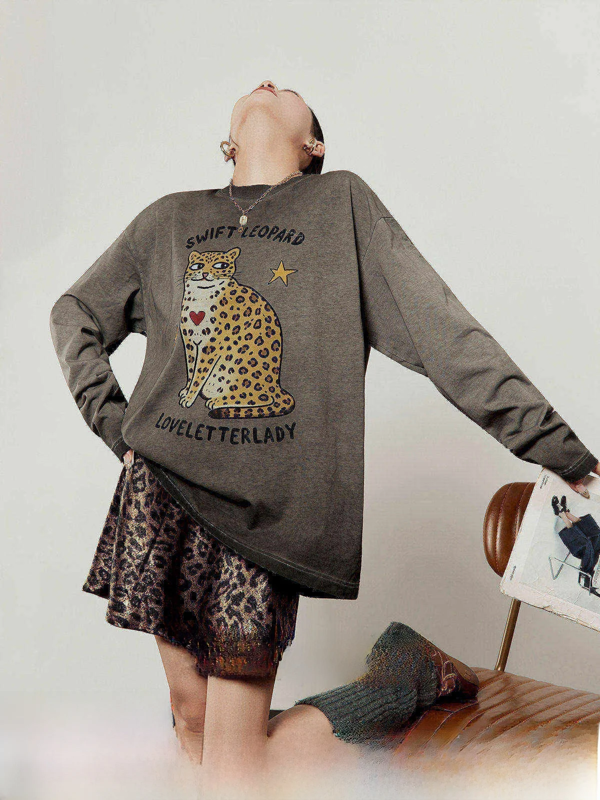 

Grey Loose Fit round Neck T-Shirt Women's Casual Style Spring New Arrival Zhou Li Wu Brand Star Print Long Sleeve Top
