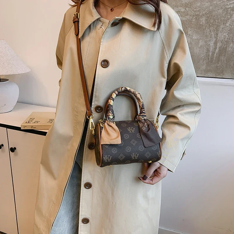 

Luxury Brand Popular Women's Leather Handbag Classic Elegant Crossbody Bag for Ladies Messenger