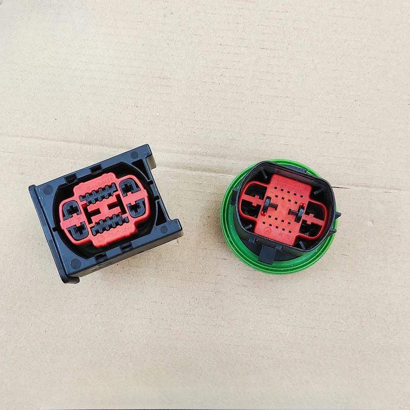 

1pc for Landrover Range Rover Velar JAGUAR XE XF F-PACE Headlight plug