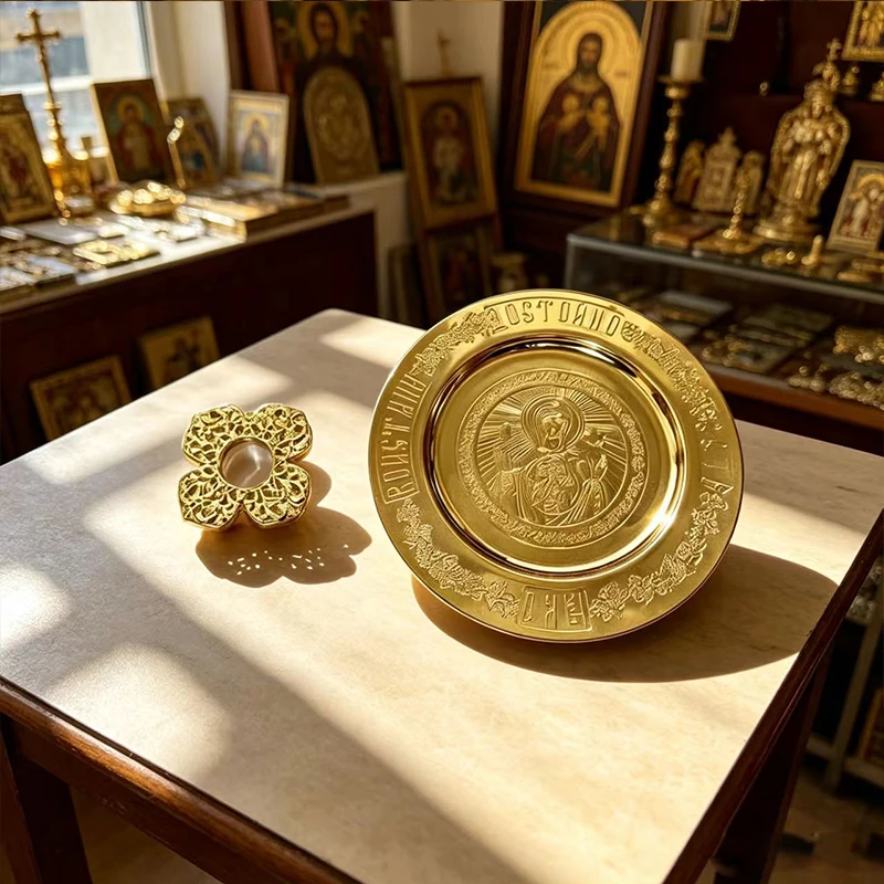 Orthodoxes Altar-Set: Goldene Ikonenplatte und Verzierter Stern in Samtbox für Liturgisches Brot, Diskos, Byzantinische Religiöse Kirchendekoration – Detail 4