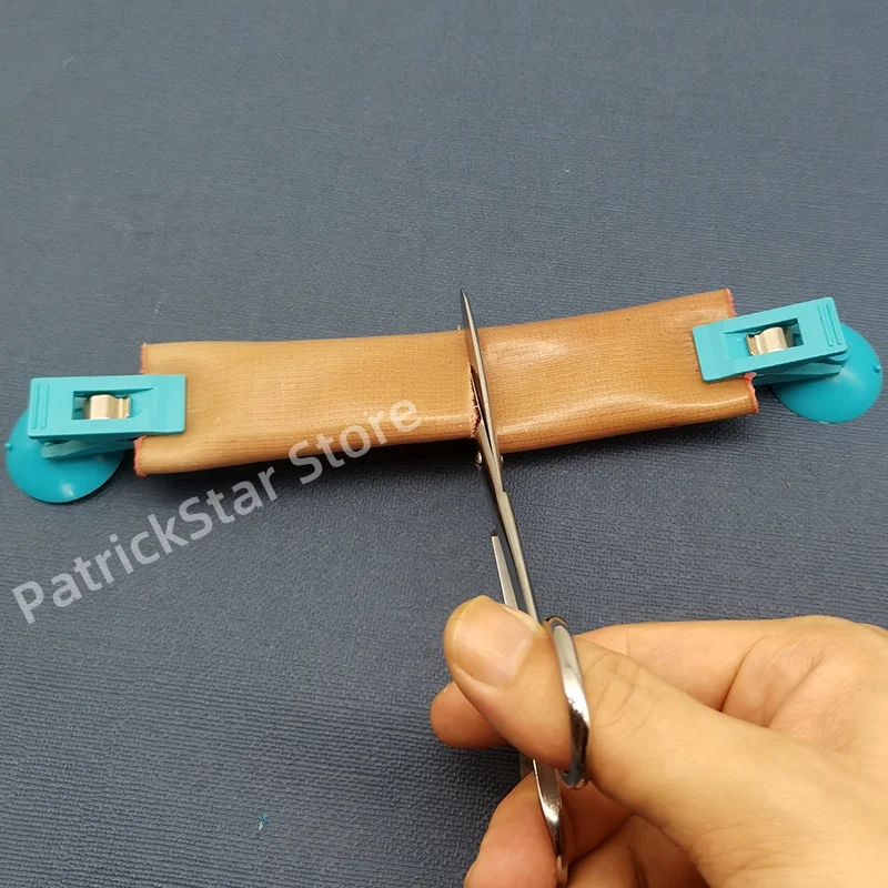 

Laparoscopic Simulated Intestinal Anastomosis Exercise Model Intestinal Anastomosis Suturing Practice Simulation for Students