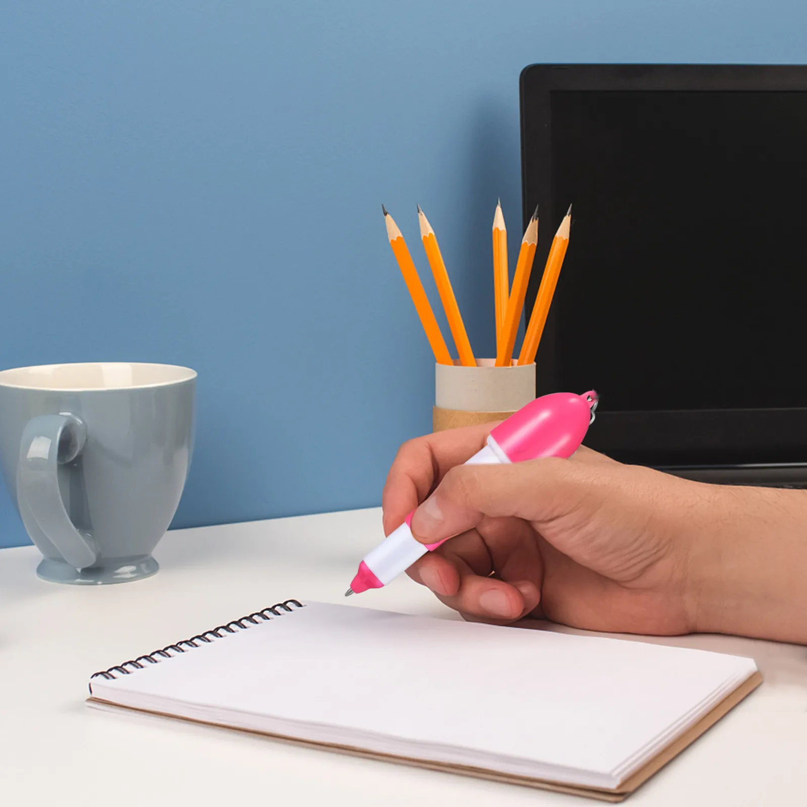 

12Pcs Retractable Ballpoint Pen Keychain Compact Smooth Writing Pens for Teachers Students Nurses Doctors Office School Gift