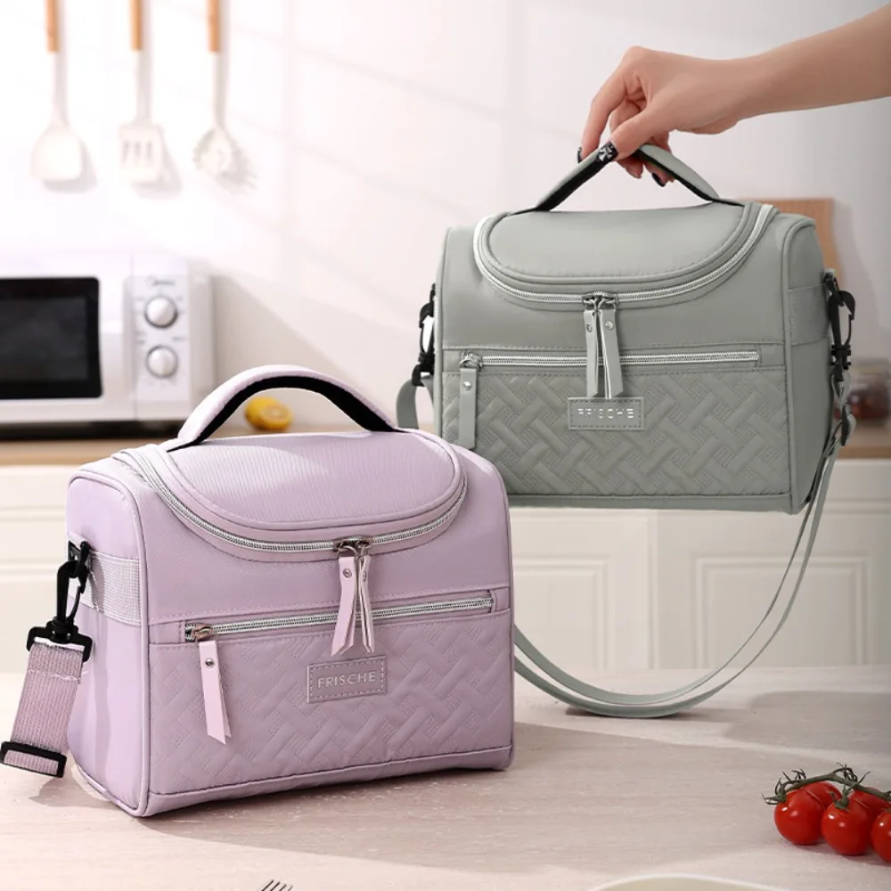 

Latest Croissant Top Insulated Lunch Bag Waterproof Large Shoulder Tote for Commute