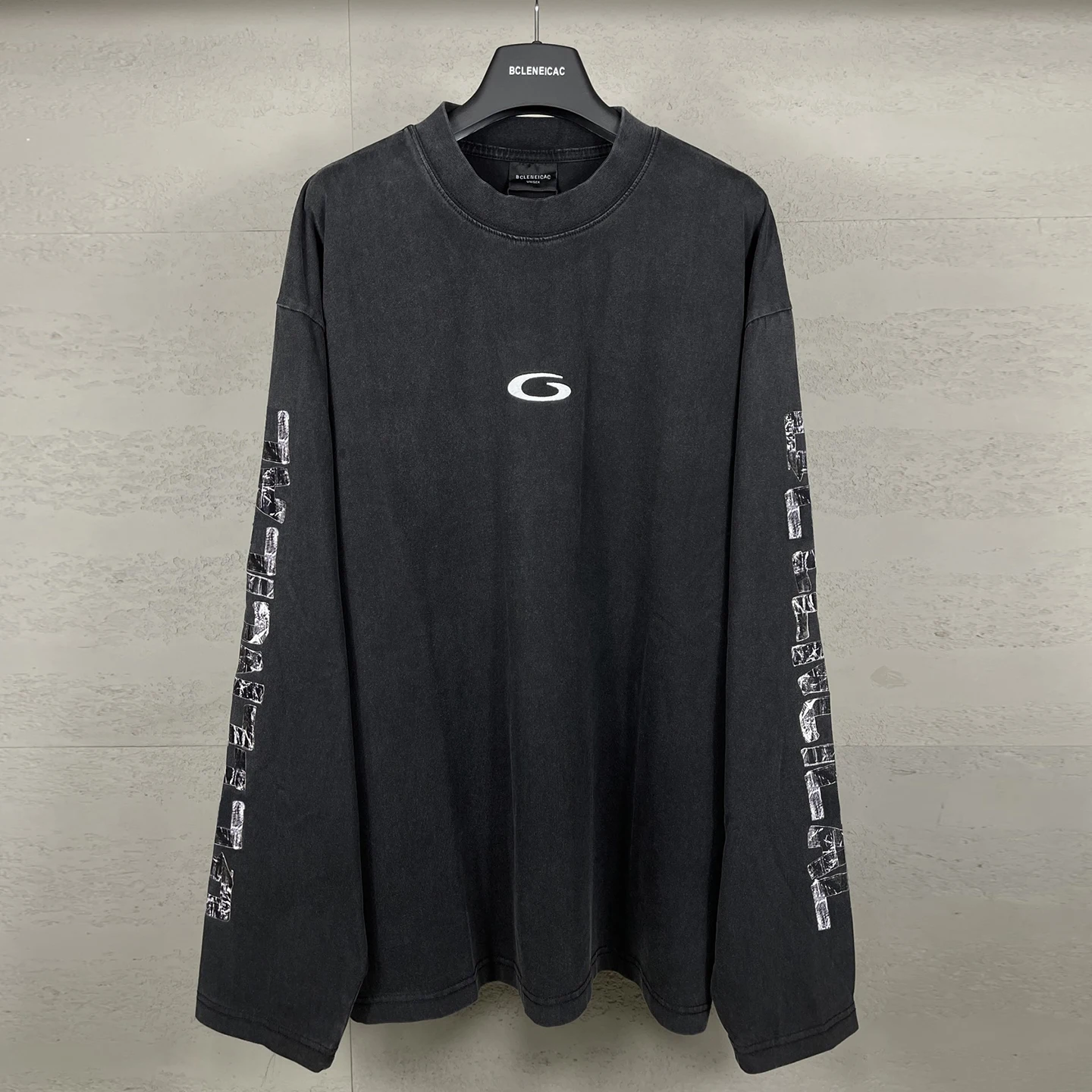 

BCLENEICAC New Silver Tape Printed Embroidered Long Sve Loose Couple T-irt Casual Sle Cotton round Ne Design