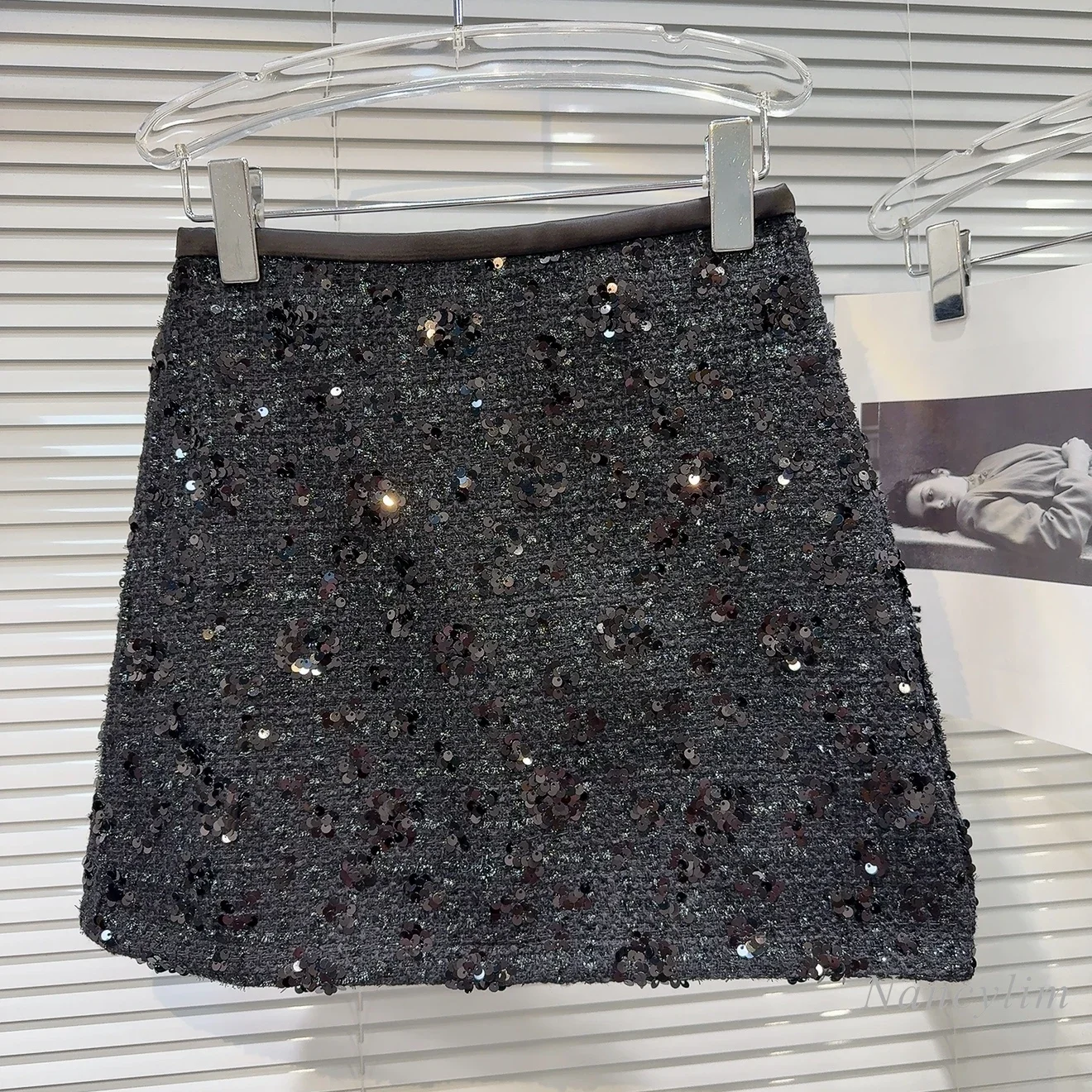 2024 Winter New Small Fragrant Wind Beads Flower Tweed Temperament Short Skirt A-shaped Skirts for Ladies