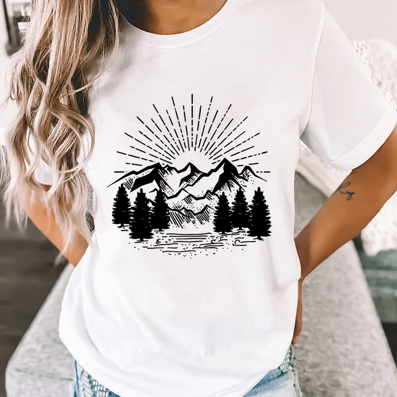 

Классические футболки Camper Adventure Nature, забавные подарки для пешего туризма, винтажные футболки, женская футболка Mountain Adventure Awaits