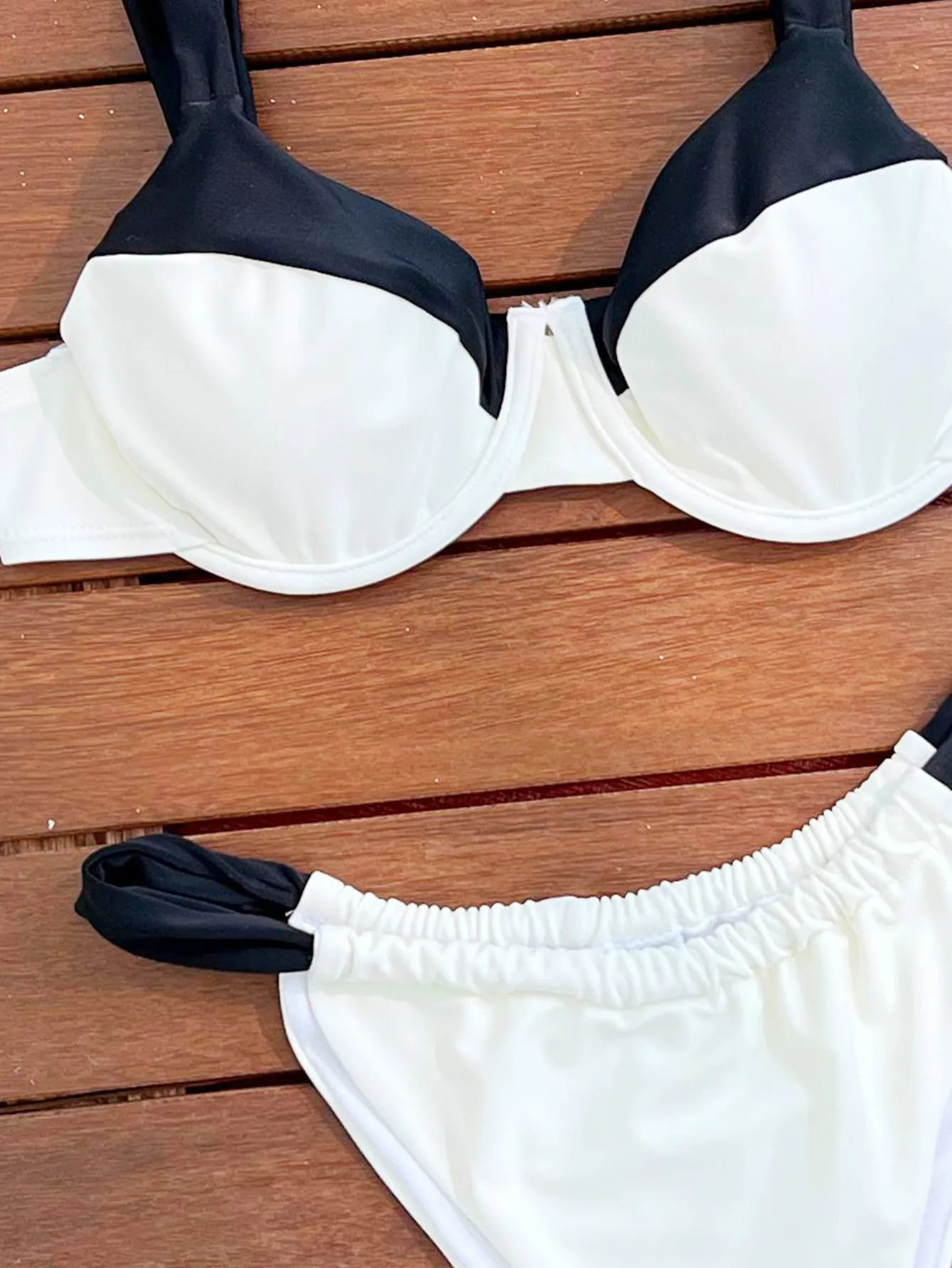 2025 جديد مثير الرسن بيكيني زي سباحة من قطعتين بلون الربط الأوروبية والأمريكية ملابس السباحة مايوه دي باين 2 قطعة فام