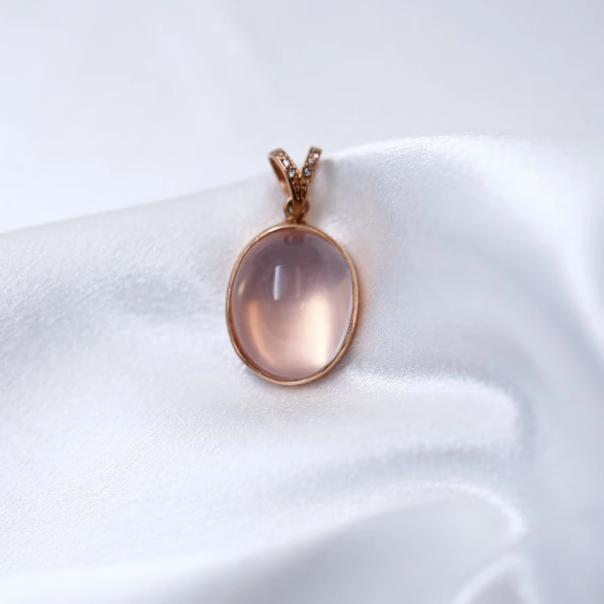 

Natural Madagascar Clear Rose Quartz Crystal Cabochon Exquisite Silver-inlaid Pendant Fine Jewelry AAAAAA