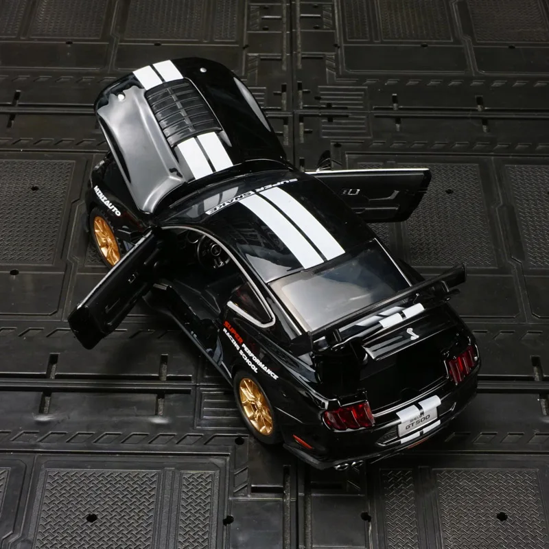 1:32 puertas de modelo de coche de aleación Ford Mustang GT500 y capó de motor, el maletero se puede abrir tiene funciones de sonido y iluminación simuladas