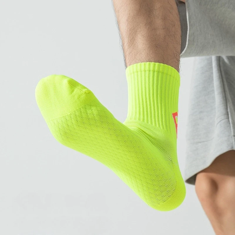 High-Performance Athletic Sports Socks for Running, Training and Fitness