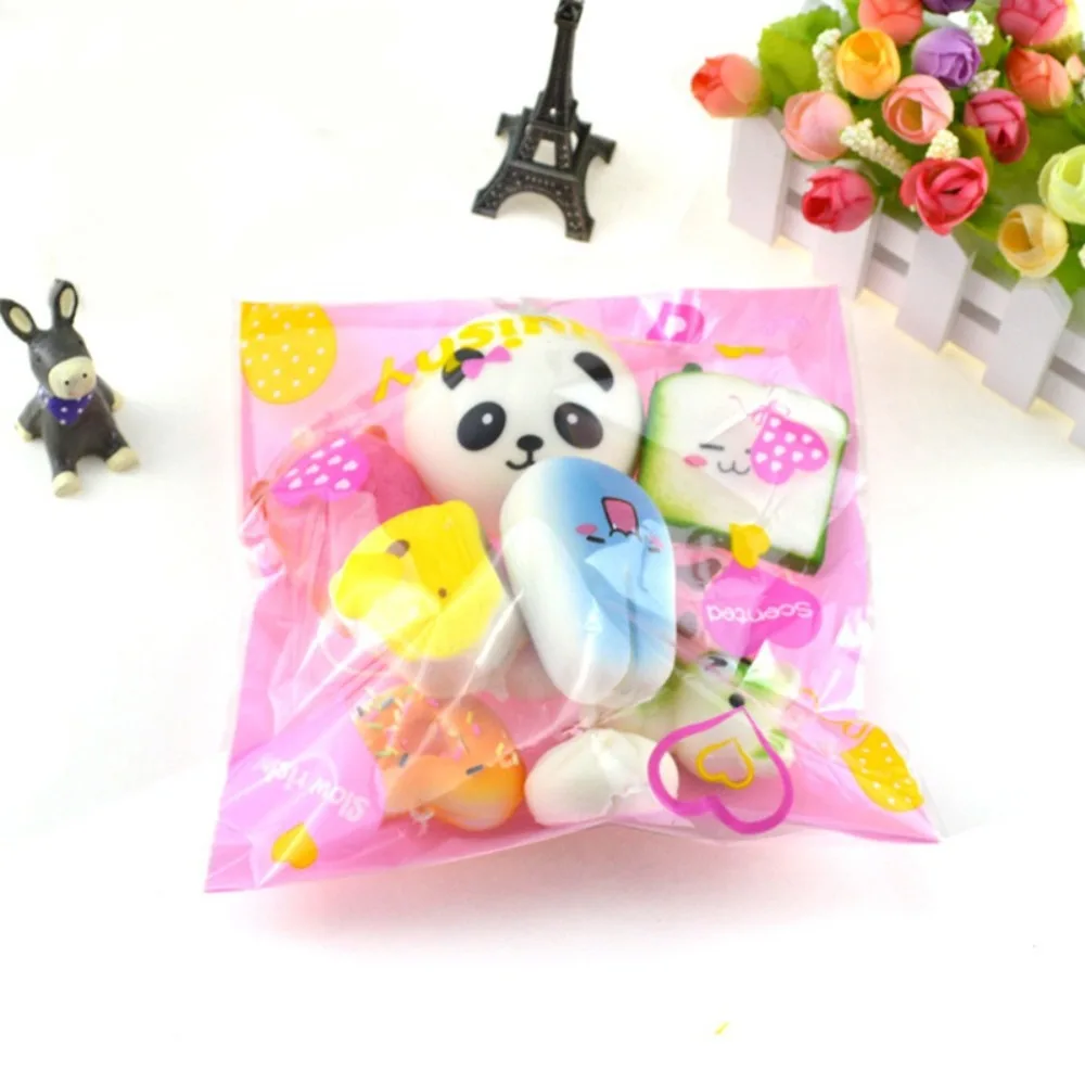 Porte-clés avec sangle de téléphone portable, banane, Toast, pain doux, mignon, Kawaii, jeu de simulation, gâteau à presser, cadeau pour enfants