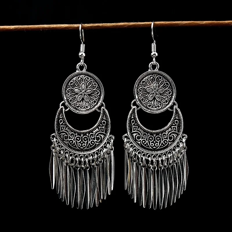 Long Tassel Earring…