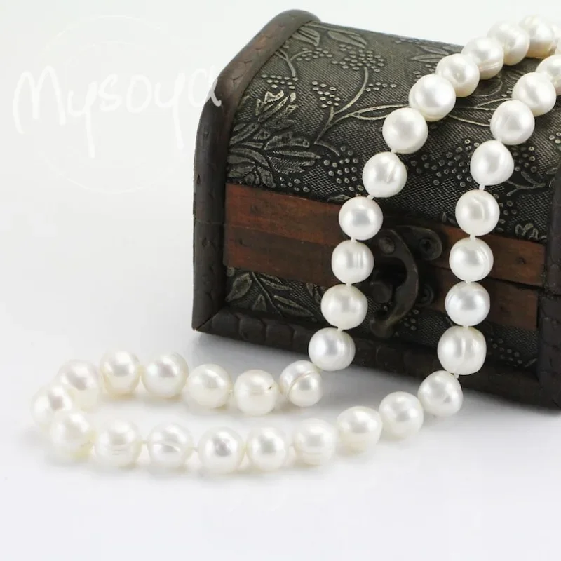

MYSOYA White Freshwater Pearl Necklace 10-11mm With Gift Box For Her/Him Perfect Birthday/Wedding/Christmas/New Year'Gifts