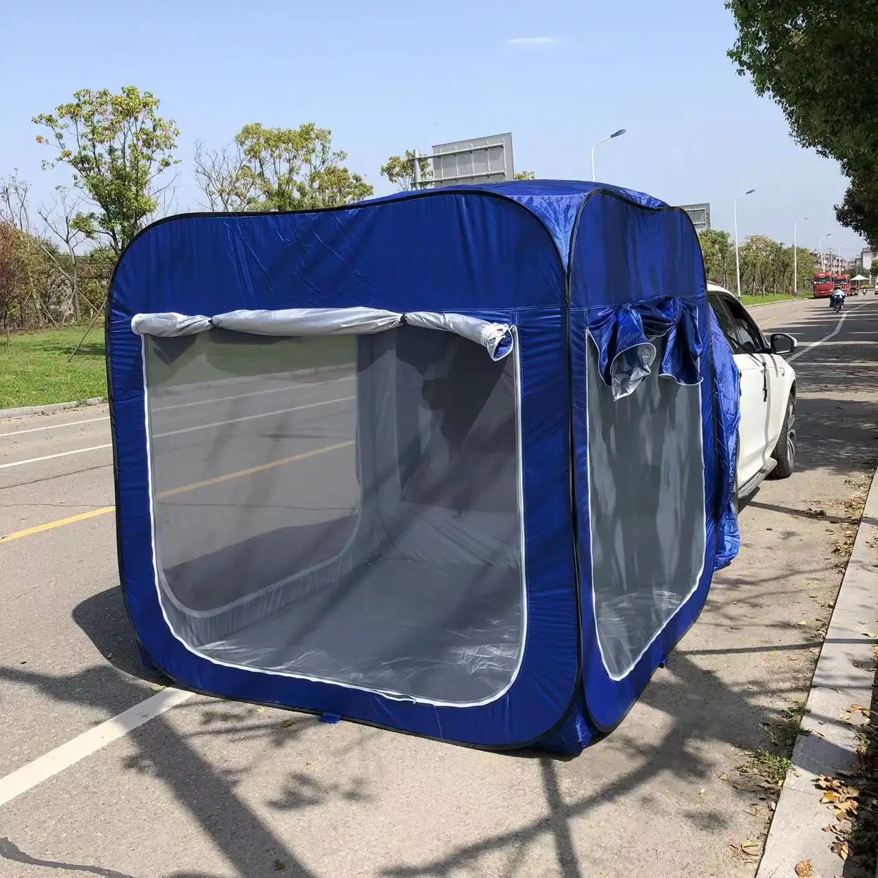 Stock Sports-Style Outdoor Parking Sun Shade Tent Car Cover for SUV & Trunk Tailgate Roof Camping Umbrella Roof Cover