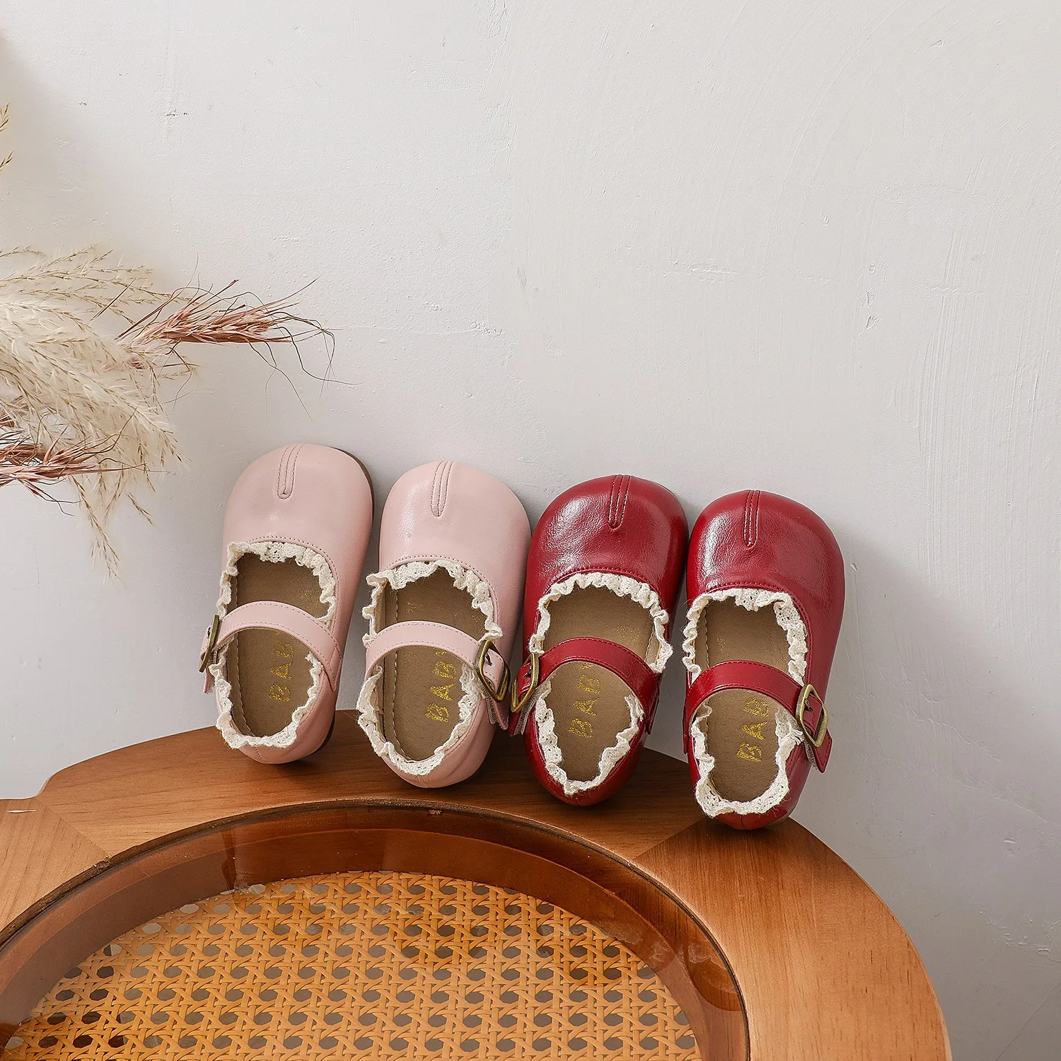Spring Baby Girls Casual Leather Shoes Party Children Lace Princess Shoes Non-slip Soft Sole Toddler Kids Lightweight Shoes