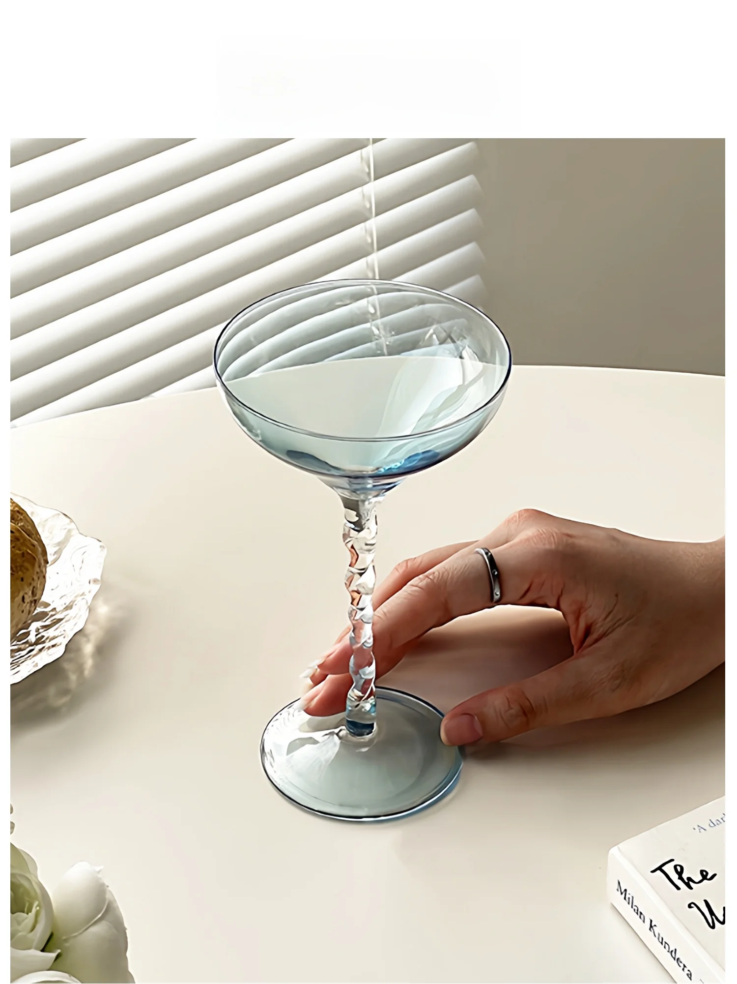 

EKU pro Luxury Creative Spiral Glass Cocktail Cup: Стеклянный стакан для коктейлей в скандинавском стиле, премиум-качество, для домашнего использования, посуда для подачи напитков